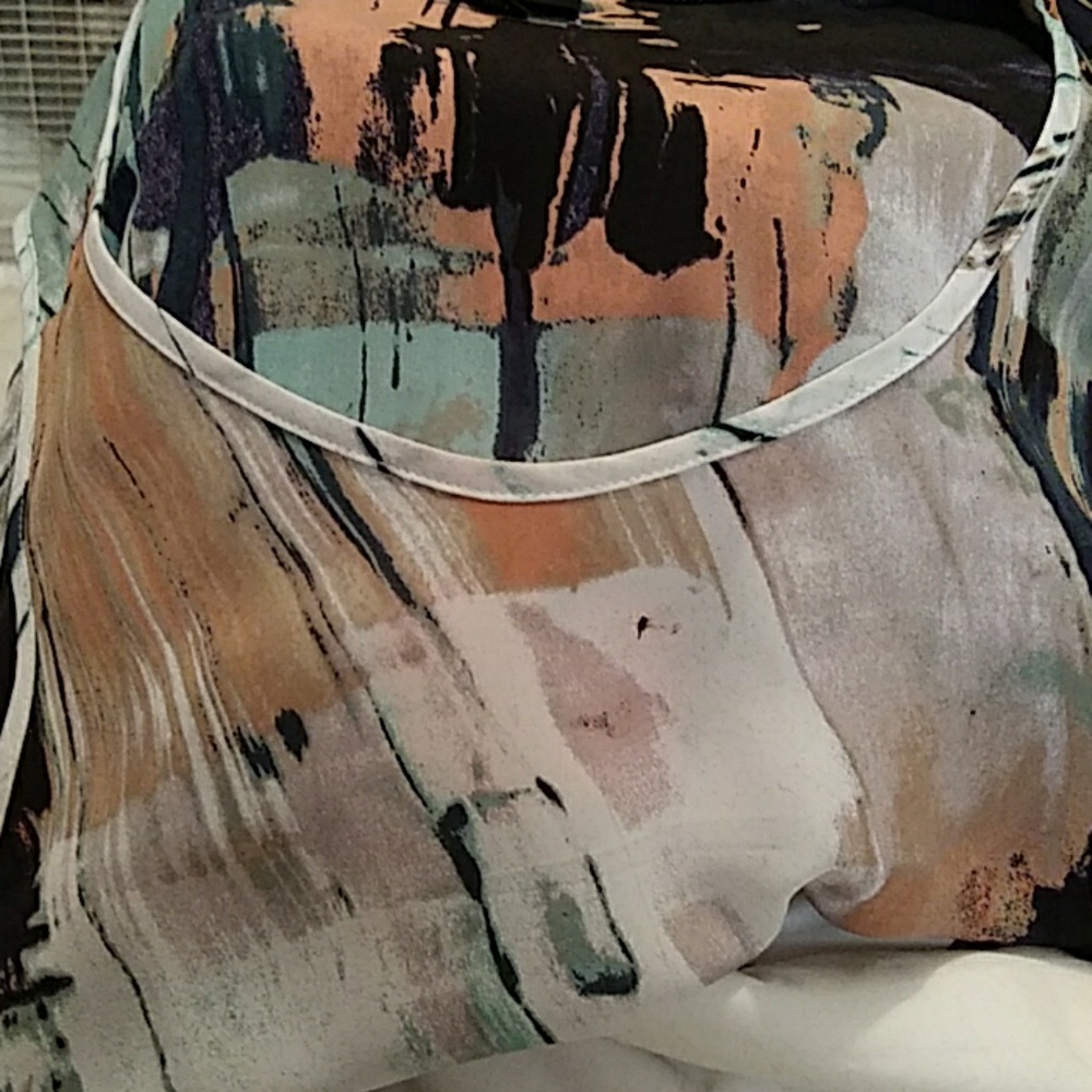 Women blouse - Picture 2 of 2